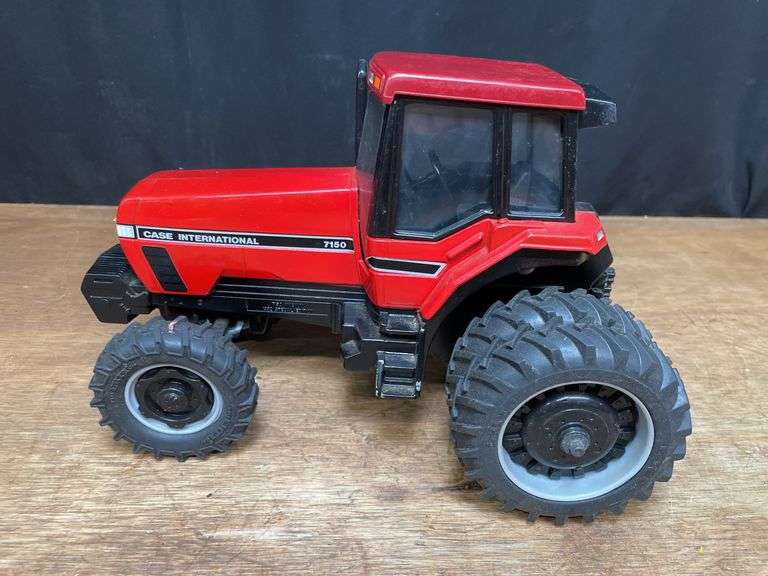 1/16 Case-IH 7150 Magnum 1992 Special Edition Ertl
