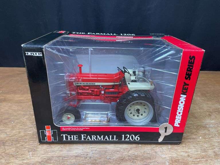 1/16 Farmall 1206 Precision Key NIB Ertl image