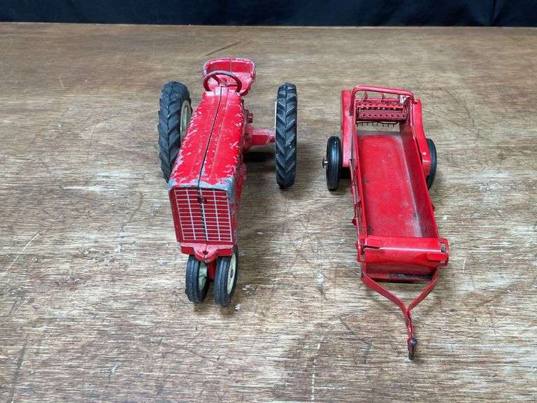 (2) 1/16 IH 544 + Spreader