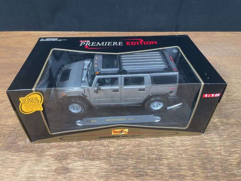 1/18 Hummer H2 NIB Maisto