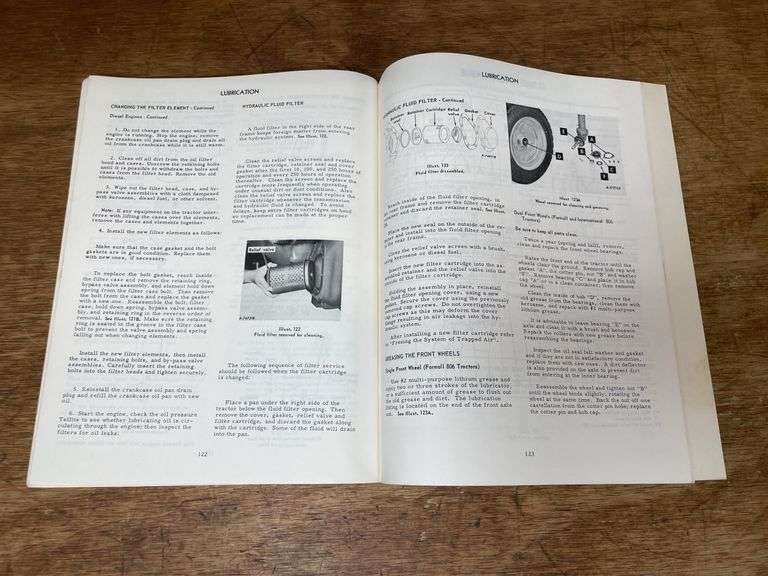 (2) Farmall 706 + 806 Operators Manuals