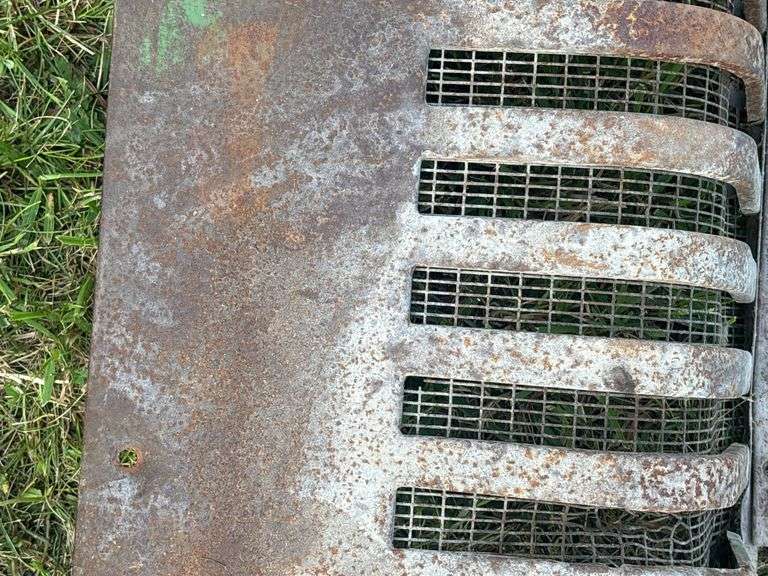 (2) John Deere Styled Model G Right Grilles