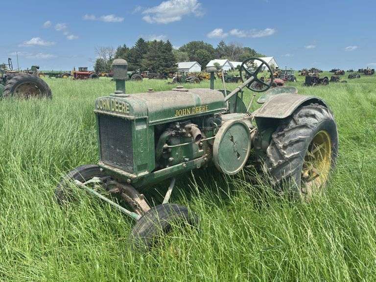 John Deere Model GP image