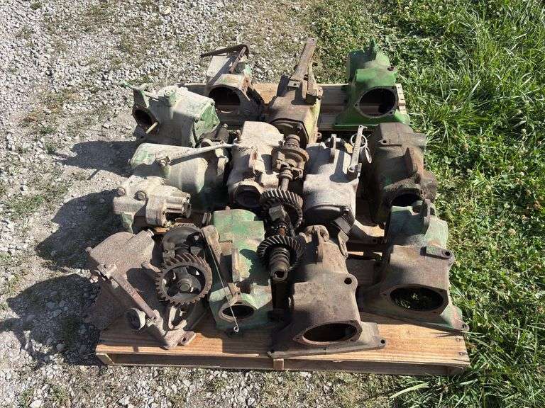 (12) John Deere Governor Housings