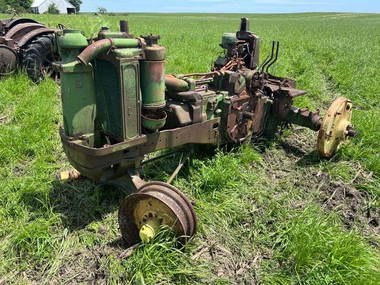 John Deere 720 Standard Diesel image