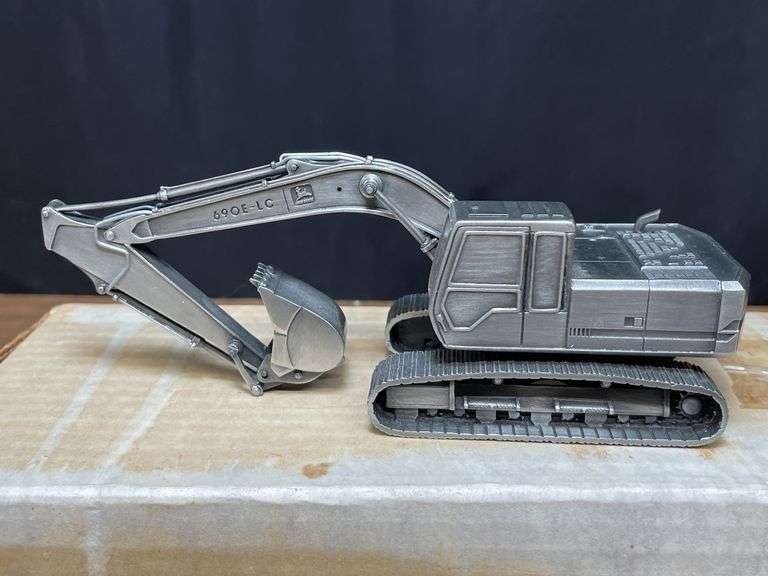 1/43 John Deere 690E-LC Excavator SC