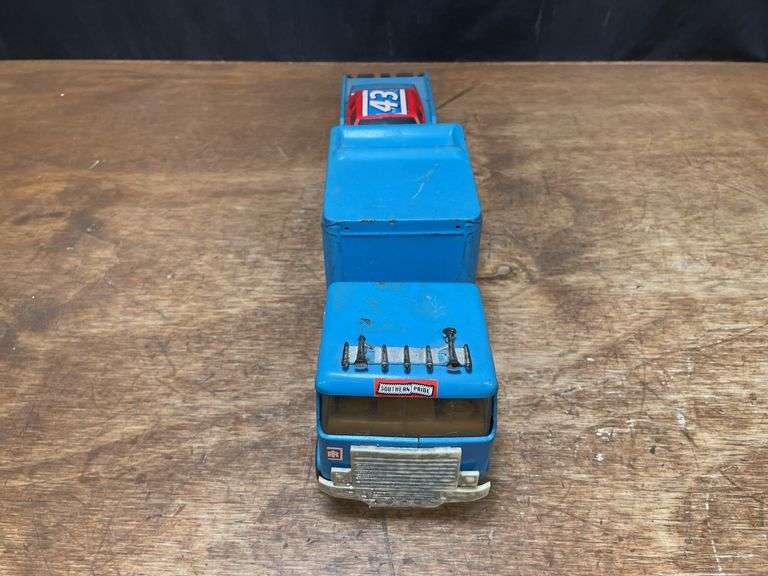 STP Richard Petty Racing Team Semi Ertl