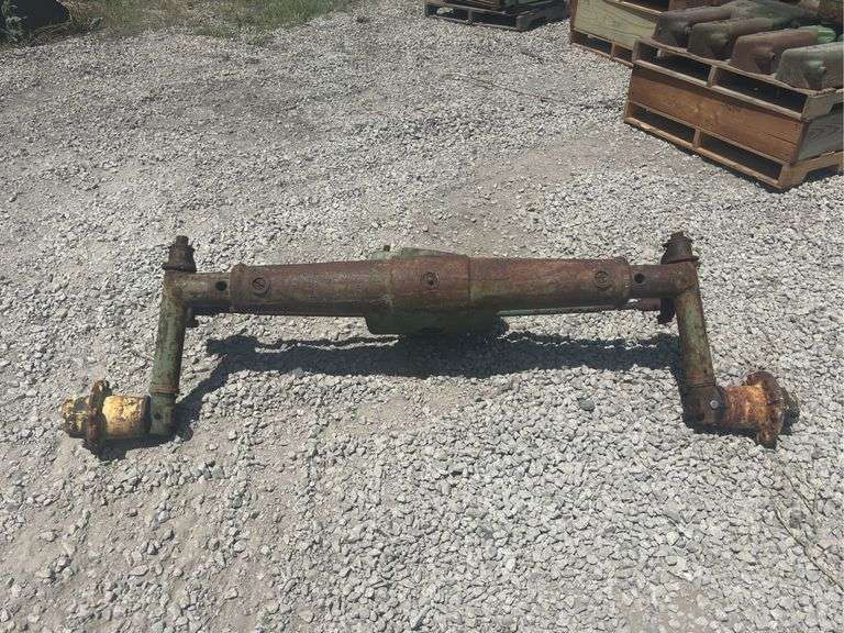John Deere Model B Wide Front End image