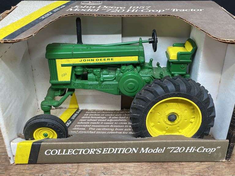 1/16 John Deere 720 Hi-Crop Collector NIB Ertl