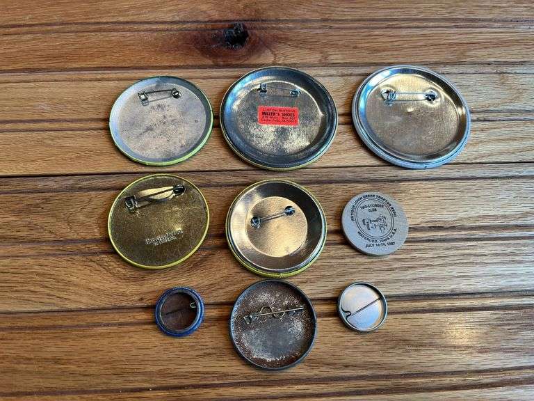 (9) John Deere Buttons