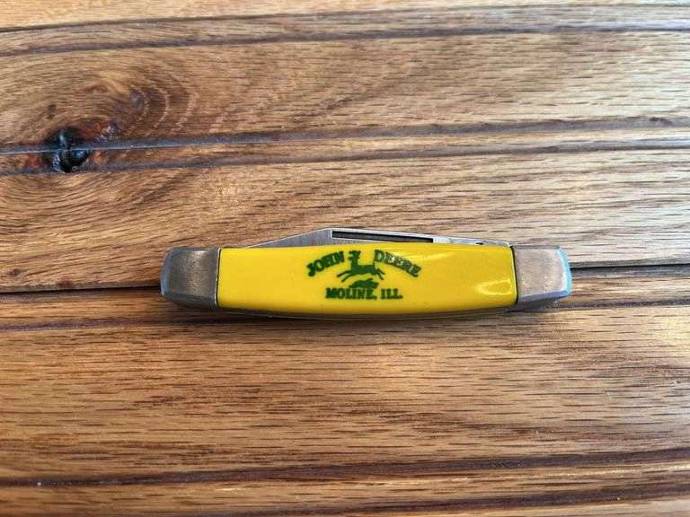 John Deere Pocket Knife image