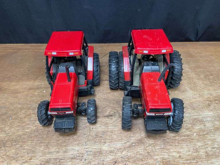 (2) 1/16 Case-IH 5130 + 5250 Ertl
