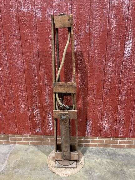 New In Crate Oil Pump image