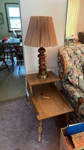 Side Table with Lamp