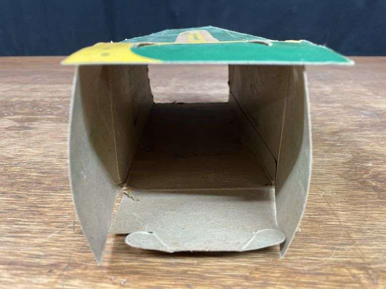1/16 John Deere Spreader NIB Eska