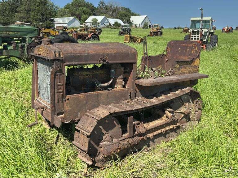 Caterpillar Ten Crawler image