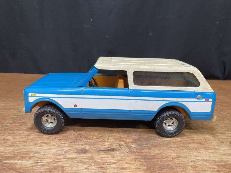 1/16 IH Scout Ertl
