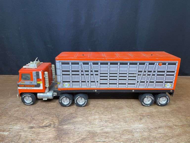 Farm Transport Semi NyLint