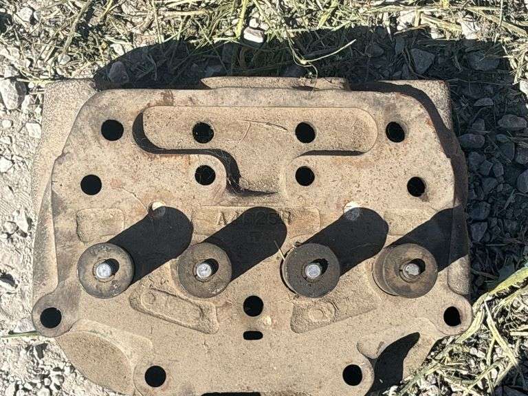 John Deere Model A Head