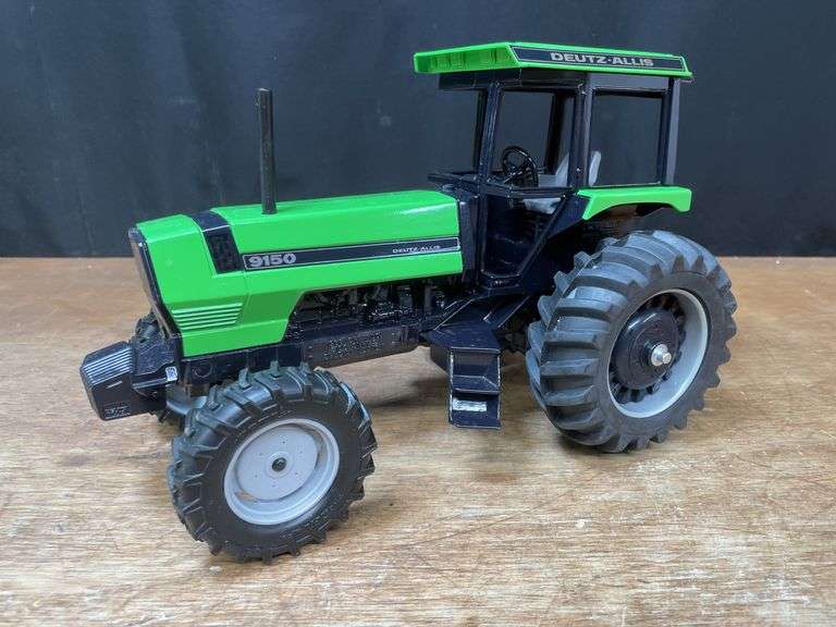 1/16 Deutz-Allis 9150 1988 Orlando NIB Ertl