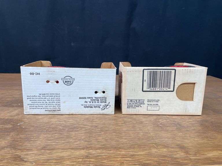(2) 1/16 Farmall H + M NIB