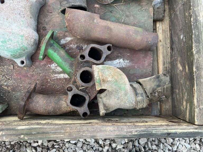 John Deere Intake and Exhaust Manifolds