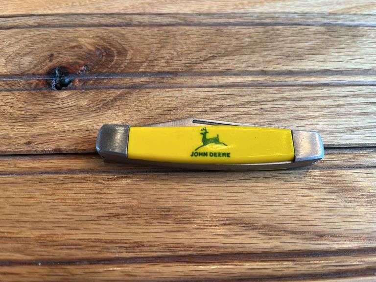 John Deere Pocket Knife image