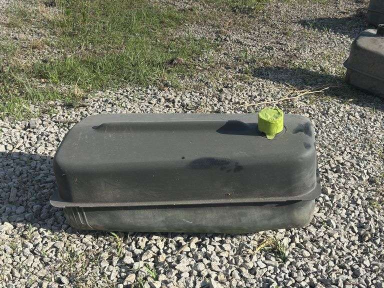 John Deere Letter Series Fuel Tank image