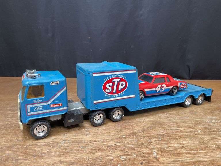 STP Richard Petty Racing Team Semi Ertl image