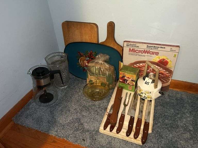 Knife Set, Kettle, and Other Kitchen Items image