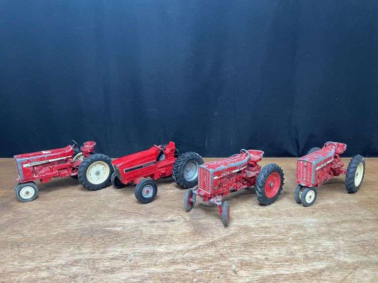 (4) 1/16 IH Tractors Ertl