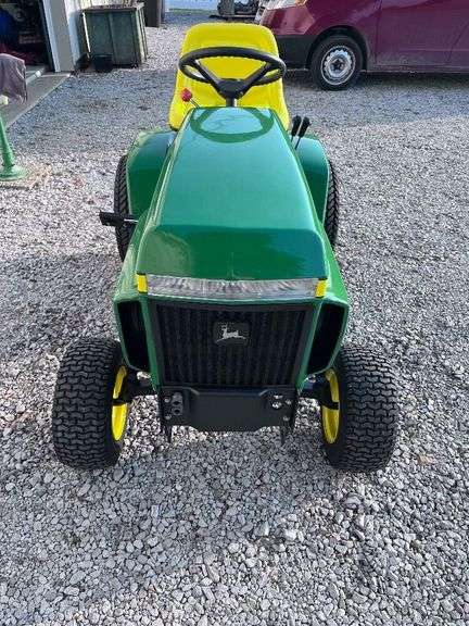 John Deere 300