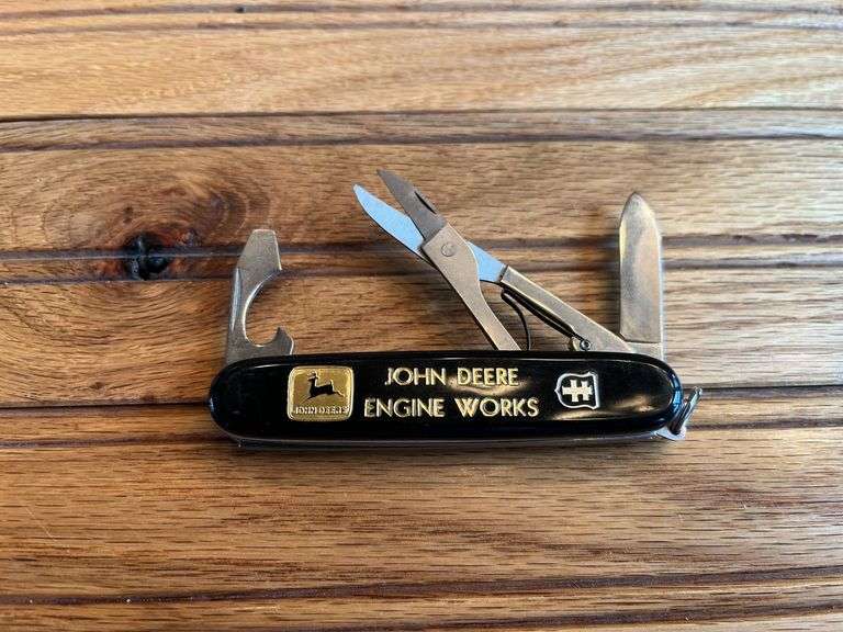 John Deere Engine Works Pocket Knife