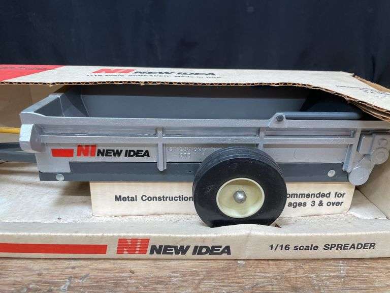 1/16 New Idea Spreader 1st Edition NIB SM