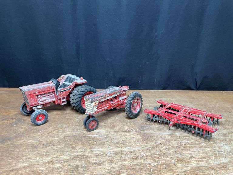 (3) 1/16 IH Tractors + Disk Ertl