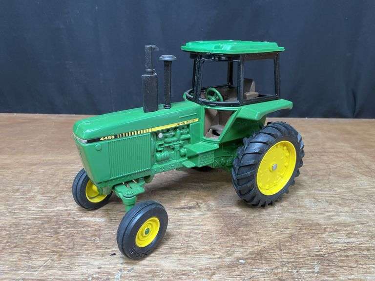 1/16 John Deere 4450 1987 Syracuse Ertl