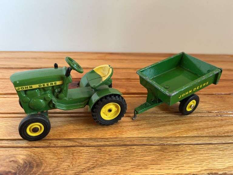 1/16 John Deere 110 L&G + Cart Ertl image
