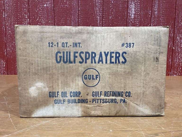 Vintage box of "GULFSPRAYERS" #387 from Gulf Oil Corporation, containes twelve 1-quart units of Gulfspray. image