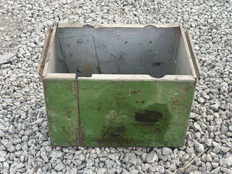John Deere Late Styled Battery Box image