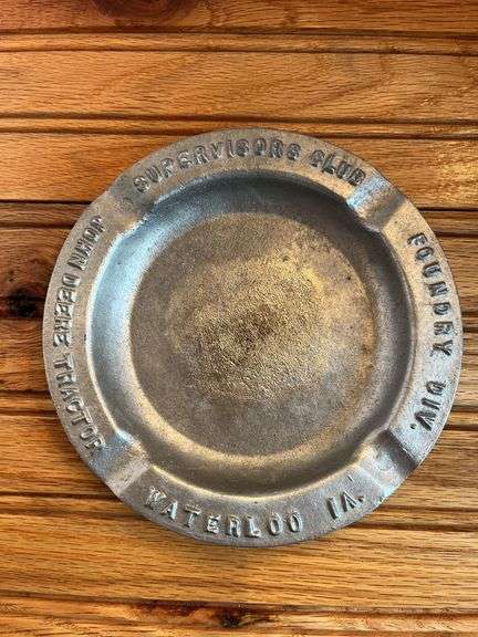 John Deere Foundry Division Supervisors Club Ashtray image