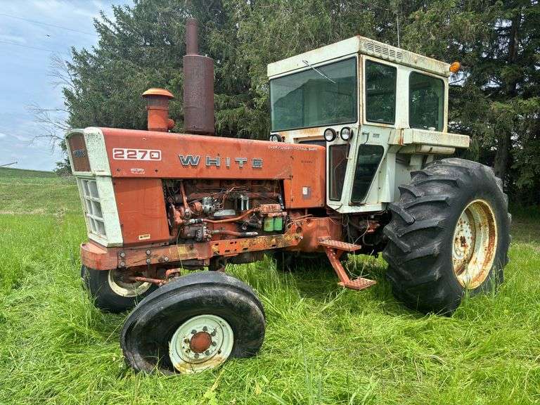 White 2270 Diesel image
