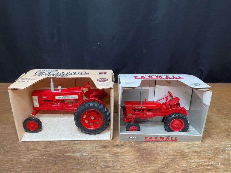 (2) 1/16 Farmall 350 + 140 NIB Ertl image