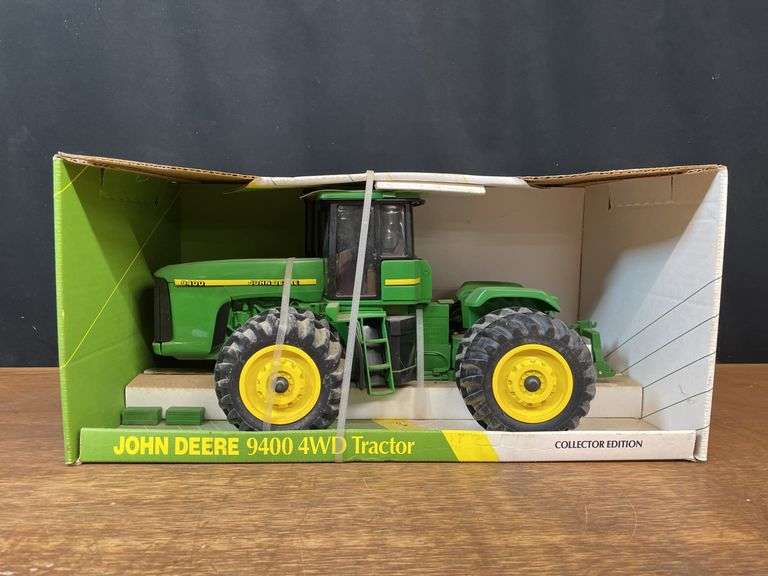 1/16 John Deere 9400 Collector NIB Ertl image