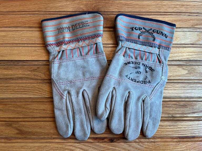 John Deere Gloves image