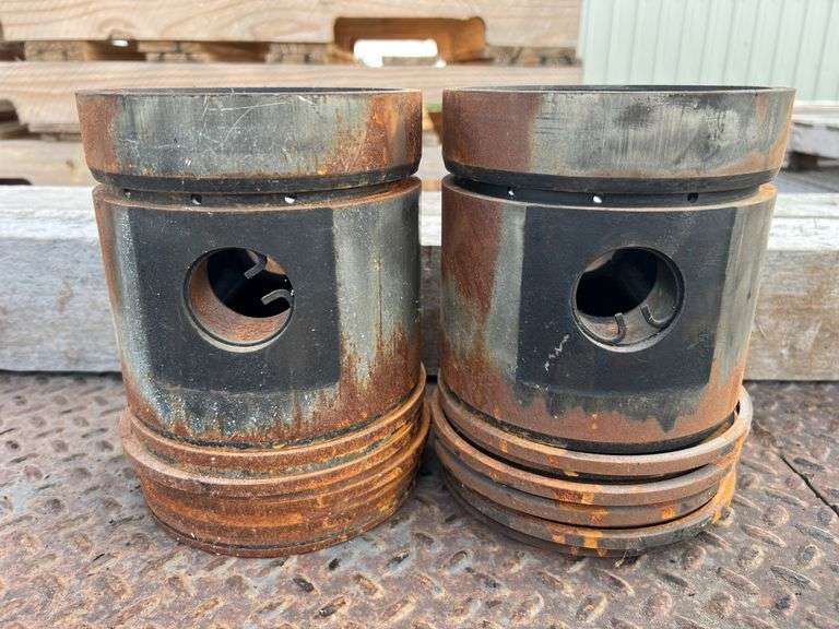(2) John Deere Model G Pistons image