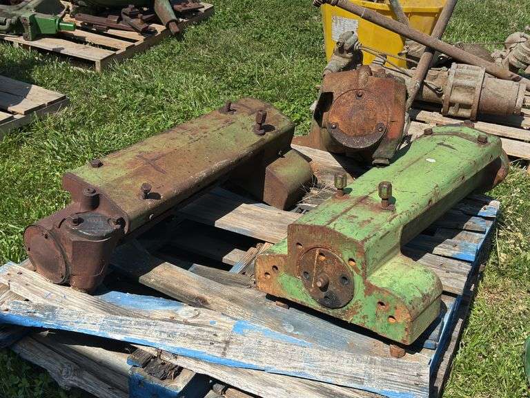 (3) Steering Pedestals image