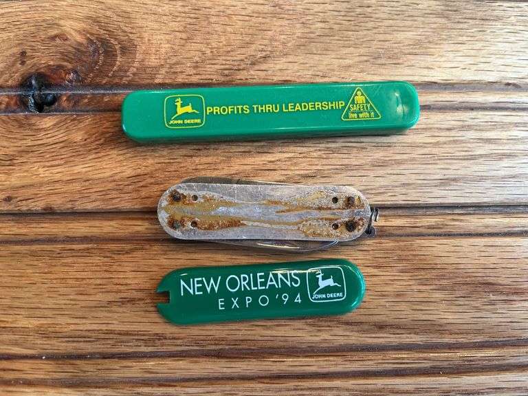 (2) John Deere Knives image