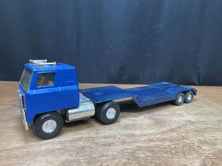 Lowboy Semi Ertl image
