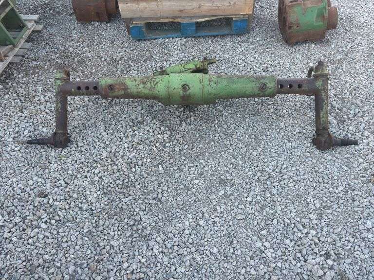 John Deere Model G Wide Front End