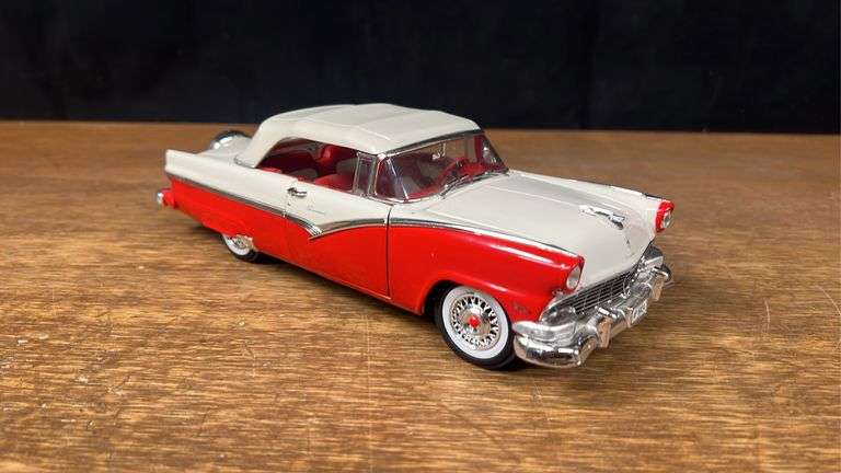 (3) Ford Cars